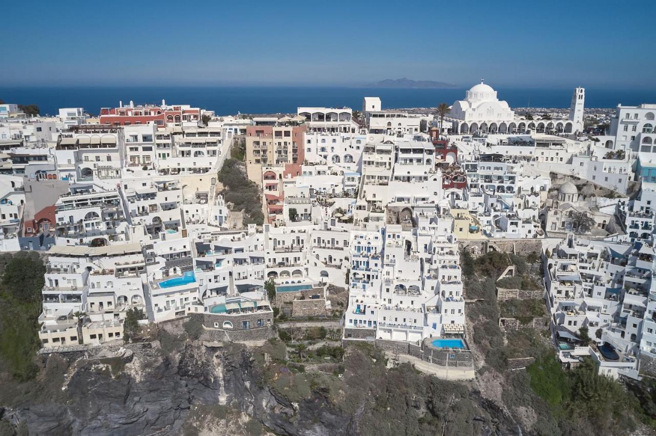 Amphitheater Cave Houses Fira  Zewnętrze zdjęcie